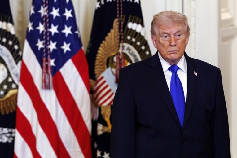 Nove Trumpove carine trgovinski sporazum SAD-a i EU-a stavile na čekanje