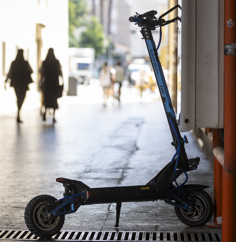 Dvoje djece palo s električnih romobila, kacige ih spasile od težih ozljeda