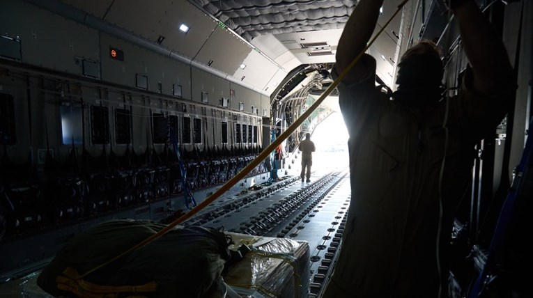 Njemačka želi odustati od razvijanja borbenog aviona s Francuskom. "Samo odugovlače"