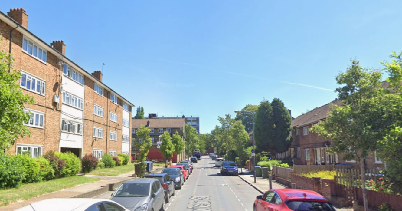 U Londonu ubijen 14-godišnjak, uhićena trojica tinejdžera