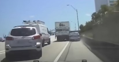 VIDEO Djevojka ukrala auto, bježala kroz gust promet pa skočila s mosta