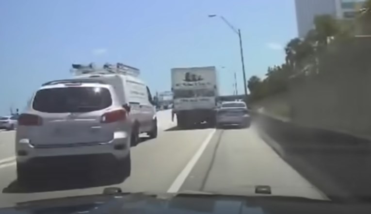 VIDEO Djevojka ukrala auto. Uslijedila je brutalna potjera autocestom i šokantan kraj