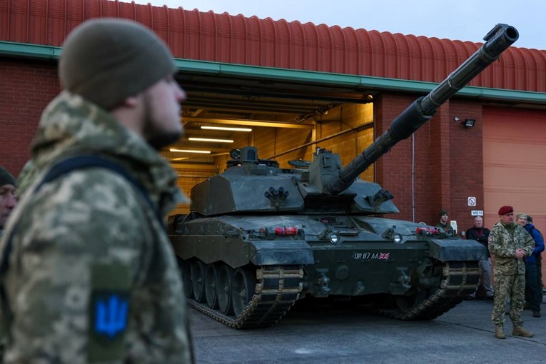 Ukrajina: Fokus rata premješta se prema Mariupolju, tenkovi Challenger su spremni