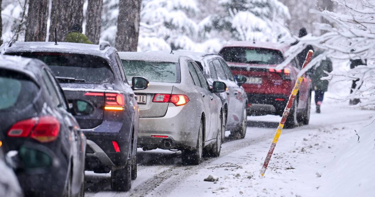 Zatvorena Sljemenska cesta zbog snijega