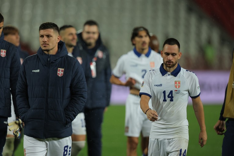 Srpski nogomet je na dnu, a s reprezentacijom se sprda cijeli svijet