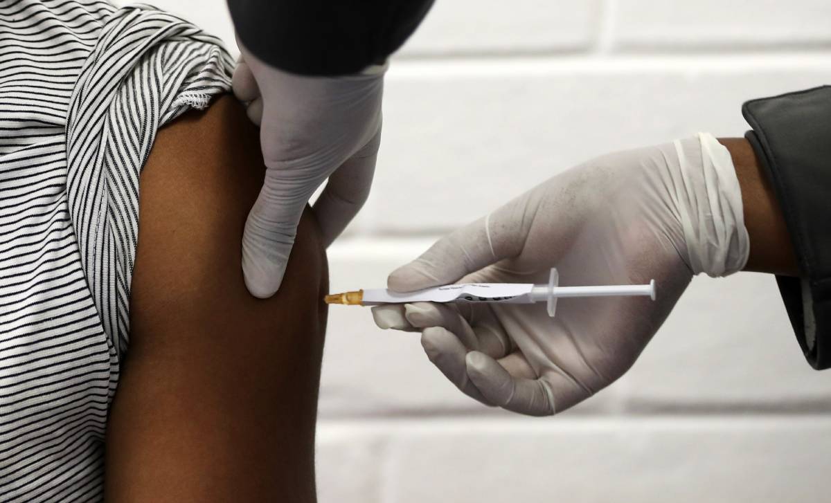 Južna Afrika stopirala cijepljenje AstraZenecom jer slabo štiti protiv novog soja
