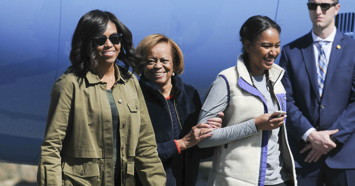 Preminula majka Michelle Obame