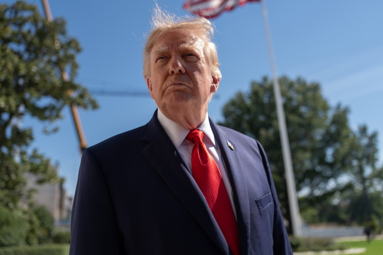 Trump sebi dao čistu peticu za posao. Podrška mu je vrlo niska
