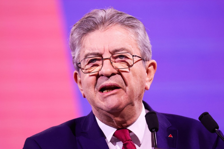 Nova anketa u Francuskoj: Le Pen vodi, radikalni ljevičar joj je glavni suparnik