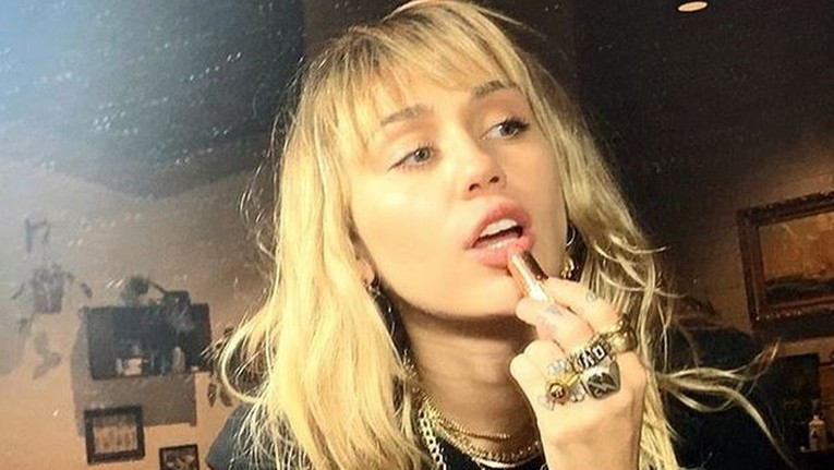 Miley Cyrus: Nemam pojma o posljedicama koronavirusa, ja imam povlašten status