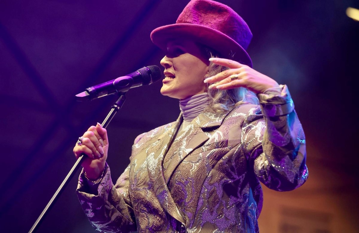 Vanna raspjevala Splićane i oduševila izdanjem koje spaja eleganciju i scenski glamur