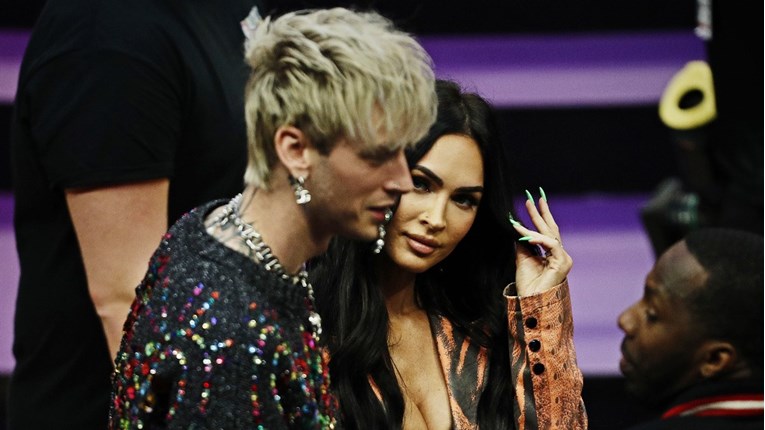 Megan Fox svom zaručniku na Instagramu: Ili me ubij ili mi napravi dijete