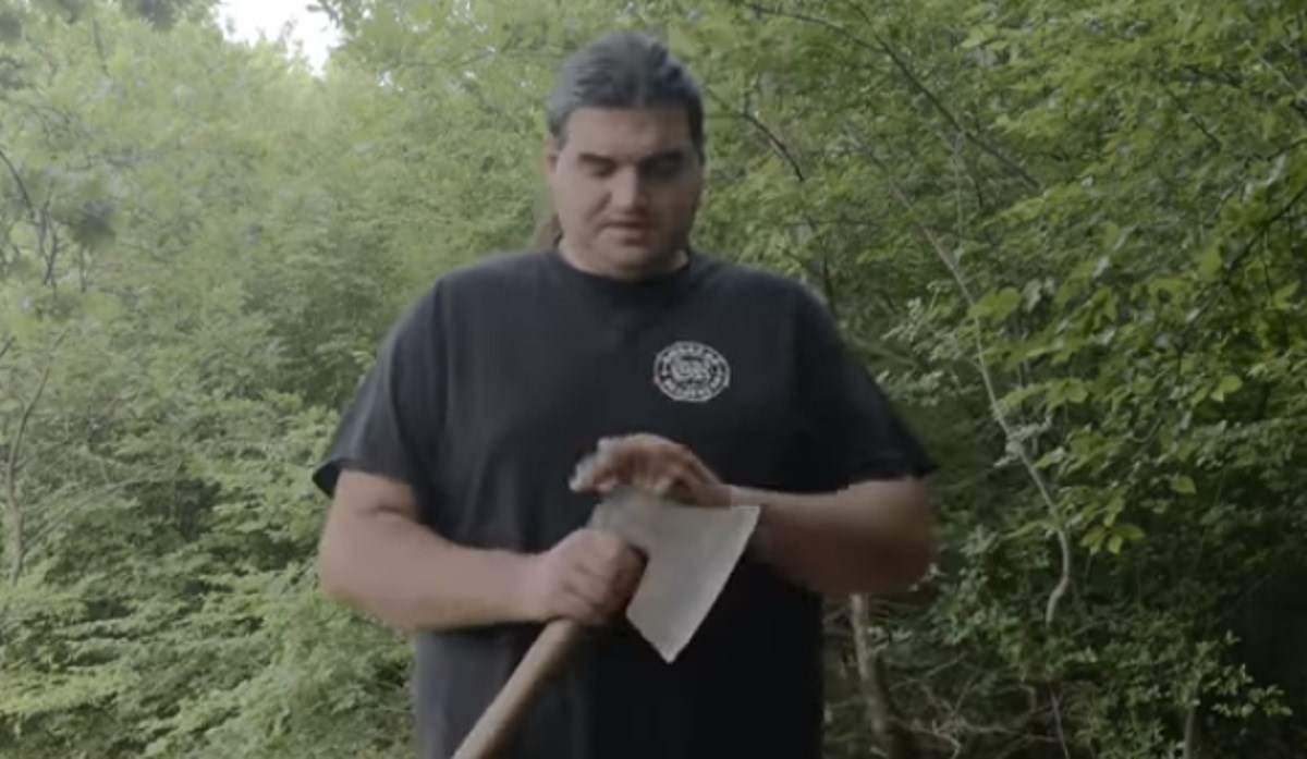 Mladić sa sjekirom prijetio kardinalu Puljiću: "Trebalo vas je zapaliti u crkvi"