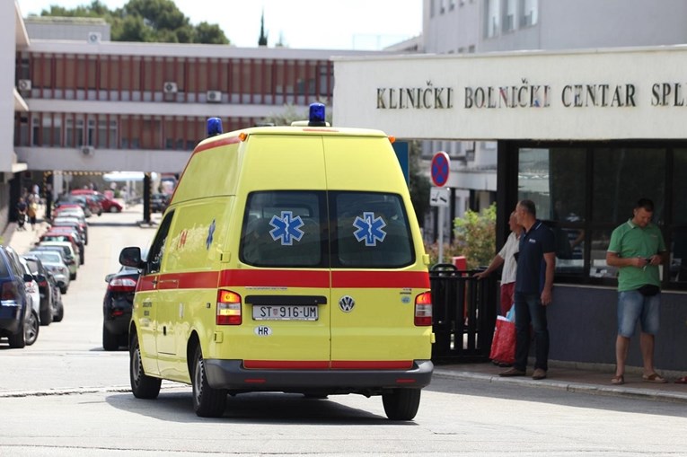Istražuje se slučaj trovanja pićem u Splitu. Čovjek bio u bolnici još 20.10.