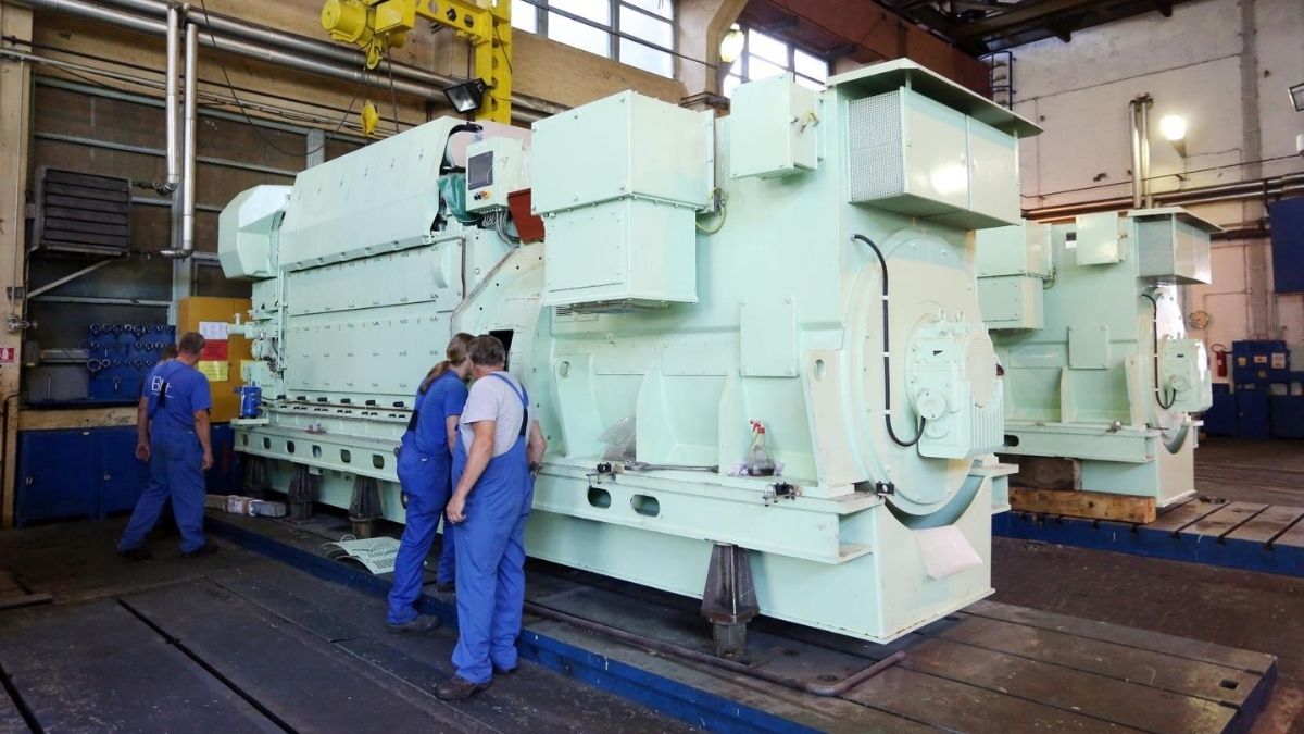 Broj zaposlenih u industriji pao na godišnjoj razini za 2.4 posto