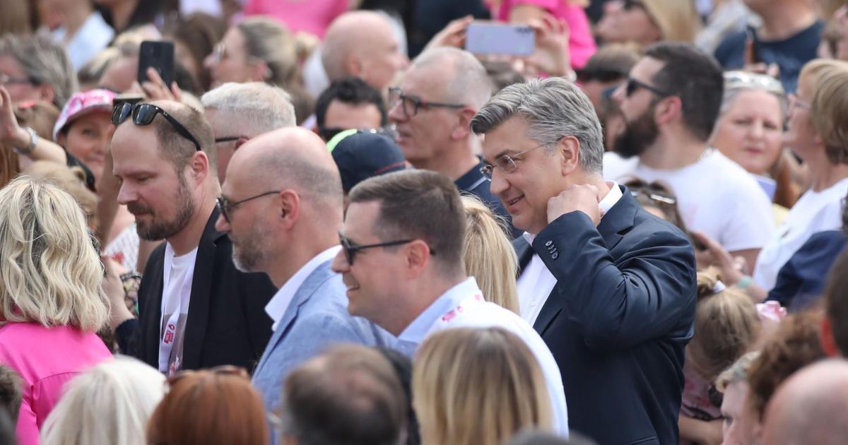 Baby Lasagnu je na glavnom zagrebačkom trgu dočekao i Andrej Plenković