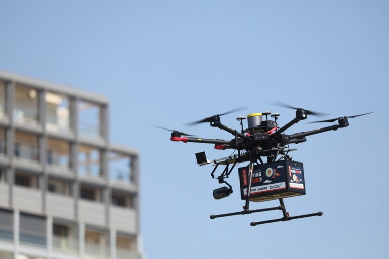 Amazon obećava dostavu dronom za 30 minuta u gotovo 500 gradova
