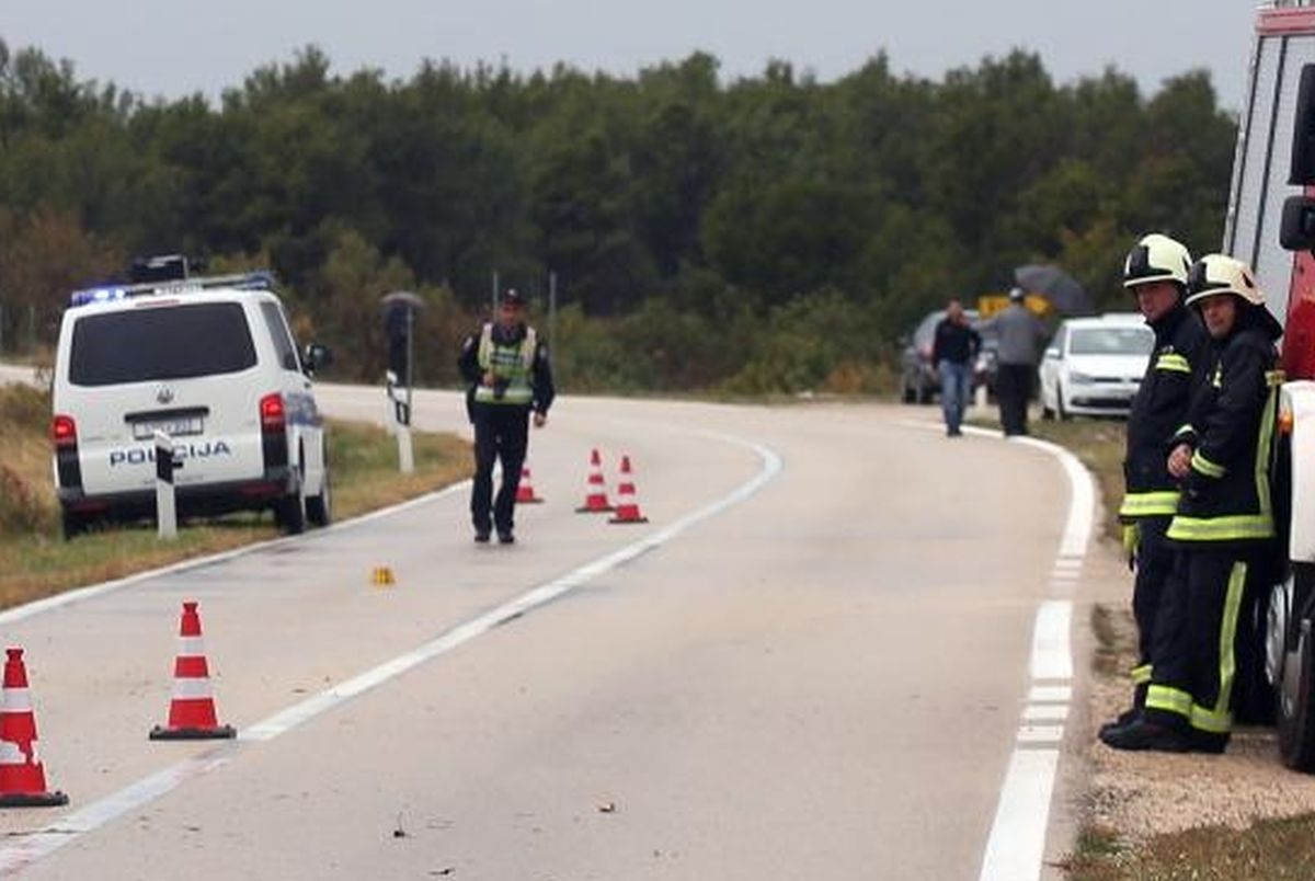 U teškoj nesreći kod Sinja poginuo 19-godišnjak