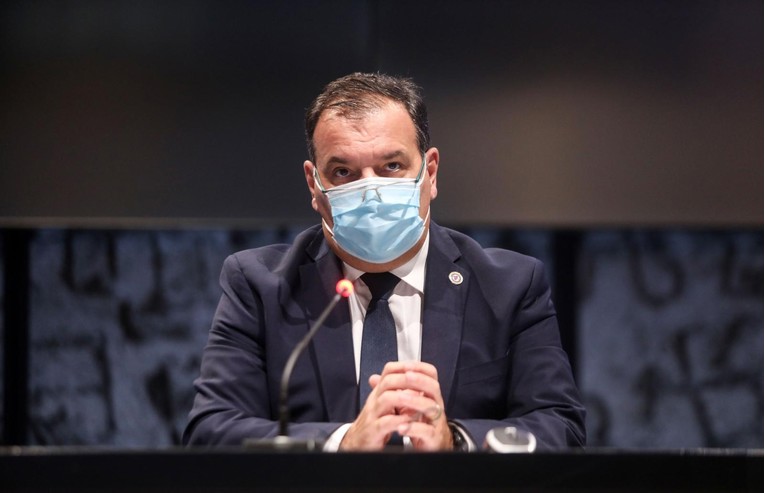 Beroš: Imamo blagi pad broja novozaraženih