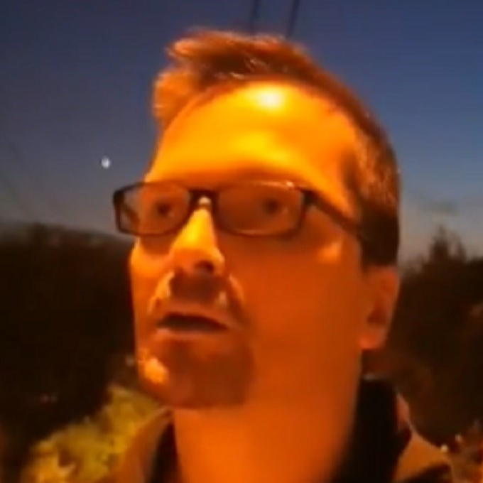 VIDEO Prosvjednici Capaku pred stanom: "Verbalno nas je napala njegova majka"