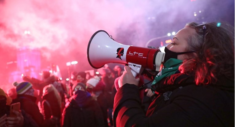 Organizatorici prosvjeda protiv zabrane pobačaja u Poljskoj prijeti 8 godina zatvora