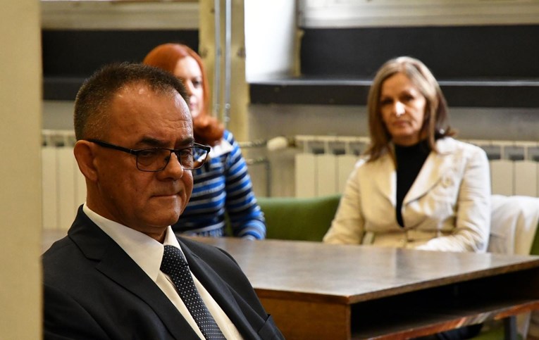 Suđenje bivšem HDZ-ovom županu za mlaćenje supruge vraća se na početak?