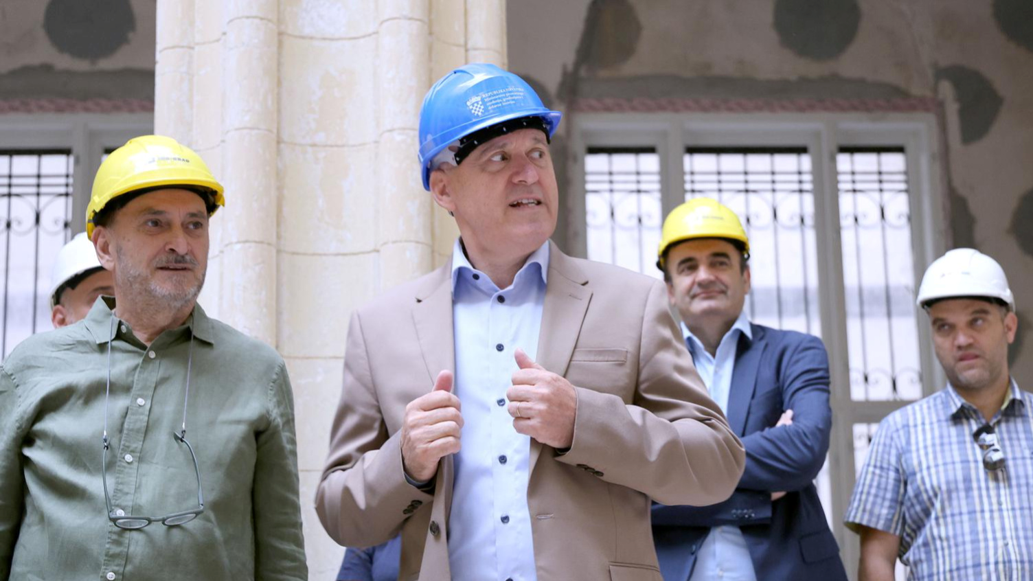 Bačić je stvarno ambiciozan tip. Nada se da će obnova od potresa biti završena 2030.