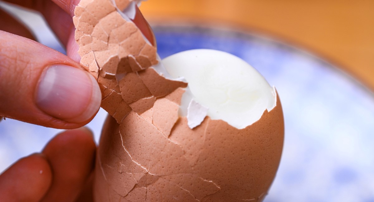 I vi se mučite s guljenjem kuhanog jajeta? Evo u čemu je zapravo stvar