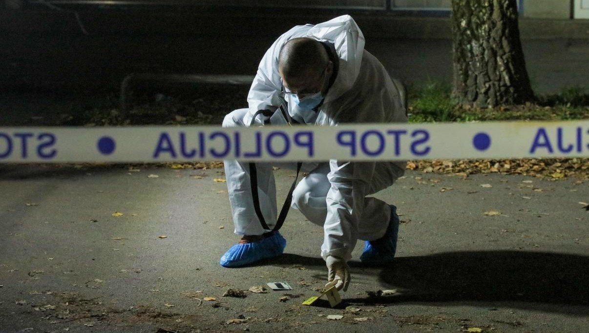 Objavljene nove informacije o 20-godišnjaku koji je nožem izbo roditelje u Valpovu 