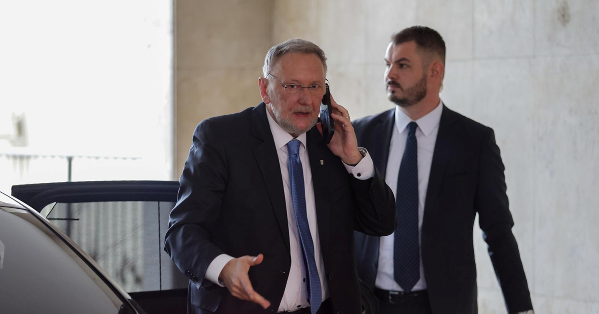 Božinović: Pravo je pitanje slušaju li srpski građani svoje ministarstvo