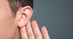 Ovo su znakovi koji mogu ukazivati na oštećenje sluha
