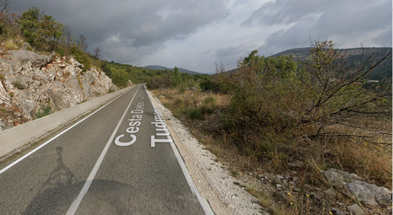 Sudar dva auta kod Labinske Drage, četvero ozlijeđenih