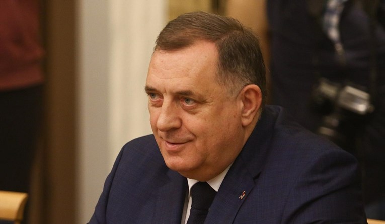 Dodik: Ozbiljno razmišljamo da donesemo odluku o samostalnosti Republike Srpske