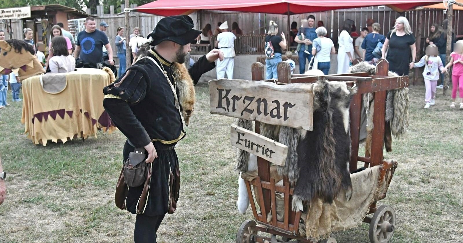 U Koprivnici počeo Renesansni festival, tema je alkemija. Pogledajte kako izgleda