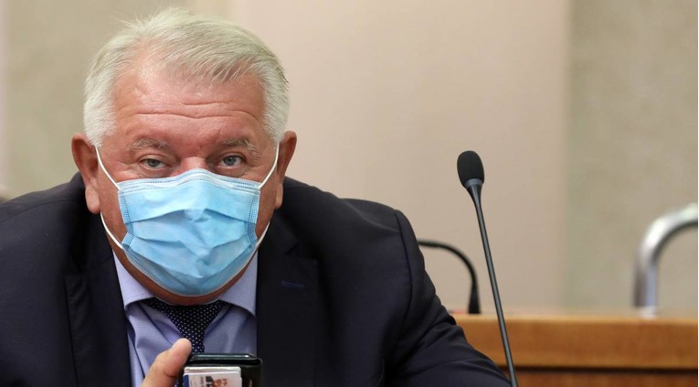 Đakić ima koronu