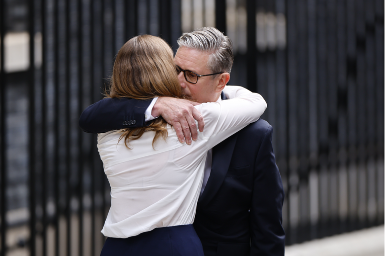 Keir Starmer dao ostavku