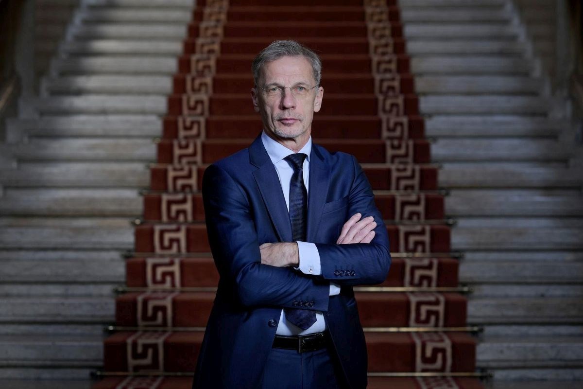 Dobio je šefovsku fotelju u ECB-u. Iza njega ostaje niz afera bez ikakvih posljedica