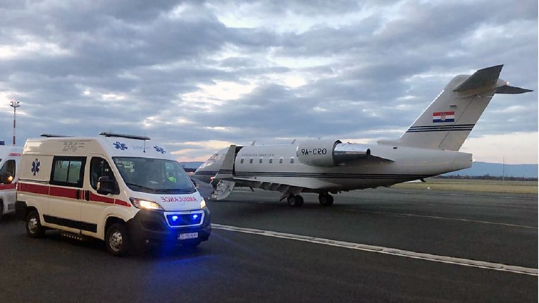 Državnim avionom iz Dubrovnika u Zagreb hitno prevezen teško bolesni dječak