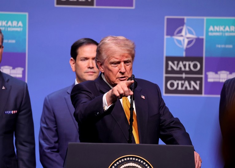 Amerika priprema popis španjolske robe nakon što je Trump zaprijetio embargom