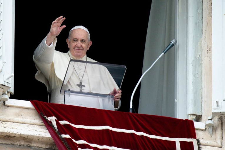 Papa Franjo: Pandemija je srušila stupove koji su održavali određen model razvoja