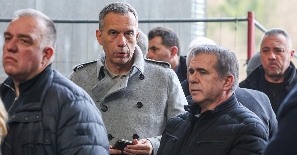 Svetina došao na skupštinu HNS-a, ali nije sjedio za glavnim stolom