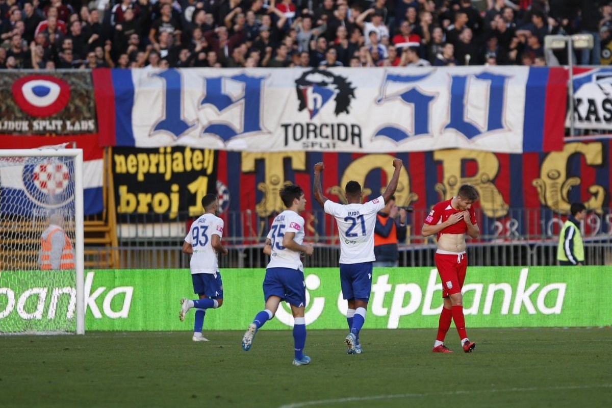 HAJDUK - OSIJEK 3:2 Pet golova i bizarni crveni karton junaka Hajduka u derbiju