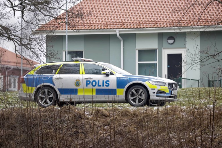 Šveđanin godinama prisiljavao ženu na se*s sa 120 muškaraca i na tome zarađivao