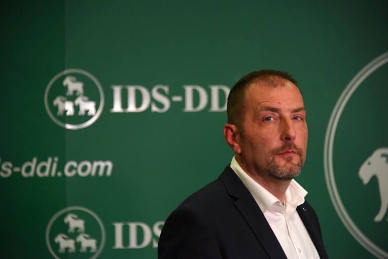 IDS odobrio šefu stranke da uđe u koaliciju s HSU-om, HSLS-om i ISU-om