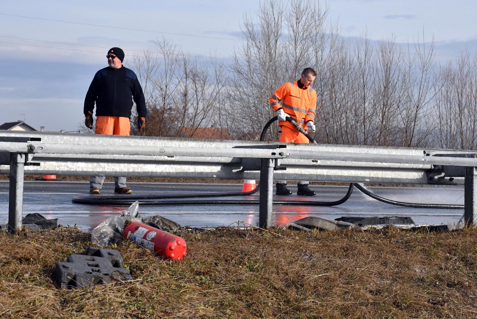 Oprez! Na autocesti A3 nesreća i životinja, kod Rijeke odron, neke ceste skliske