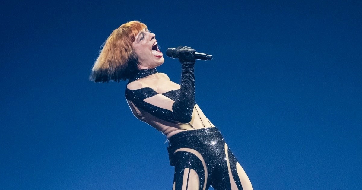 Švicarac Nemo u finalu Eurosonga nosio kombinezon s 55 tisuća Swarovski kristala