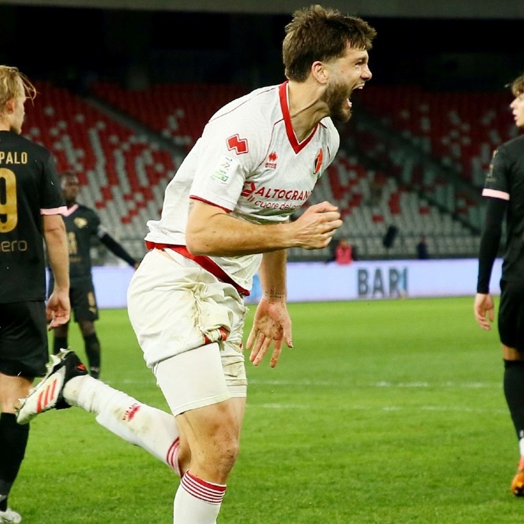 Bivši talent Hajduka zabio u 89. minuti za pobjedu. Pogledajte gol za delirij