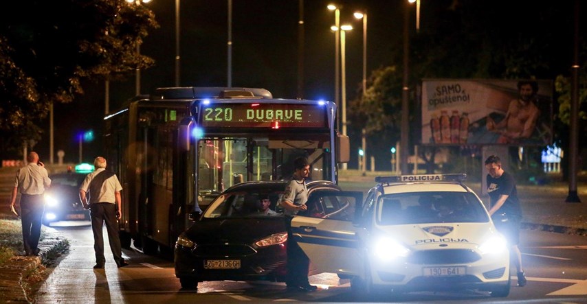 Policija o incidentu u busu ZET-a: Azilant je vrijeđao mladića, nije imao nož