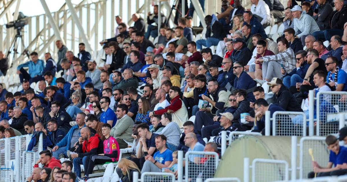 Engleski navijači iznenadili dolaskom na utakmicu SHNL-a. Pjesmom sprdali Tottenham