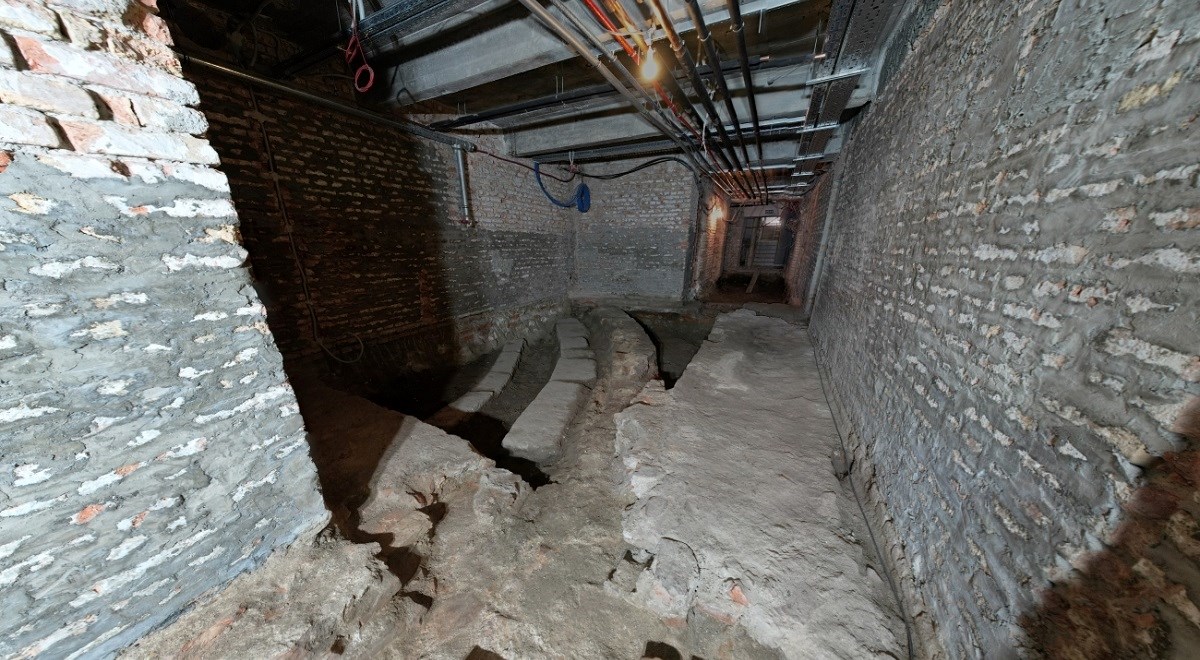 FOTO Ispod gradske vijećnice u Sisku pronađene rimske terme